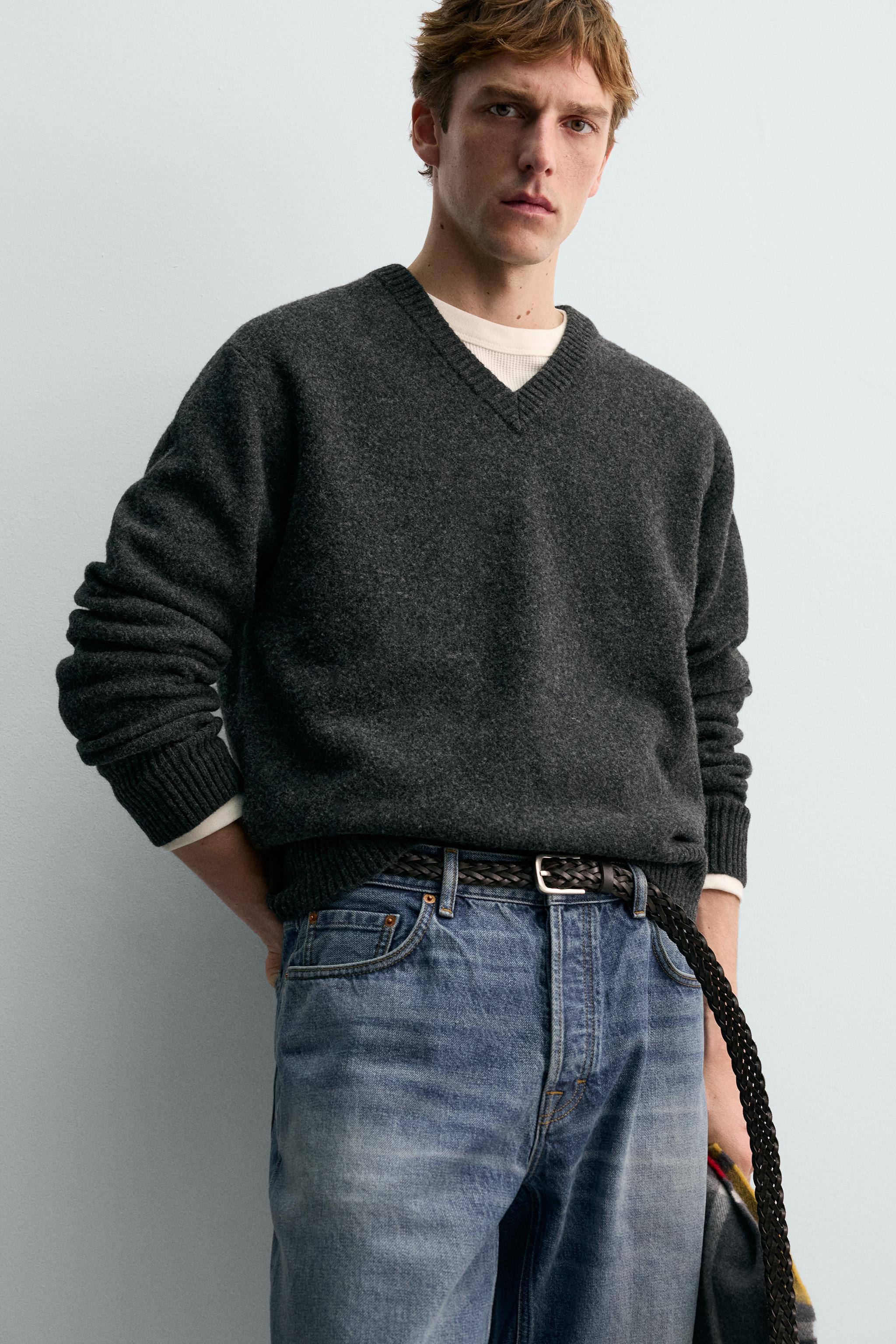 WOOL V-NECK JUMPER AARON LEVINE X ZARA